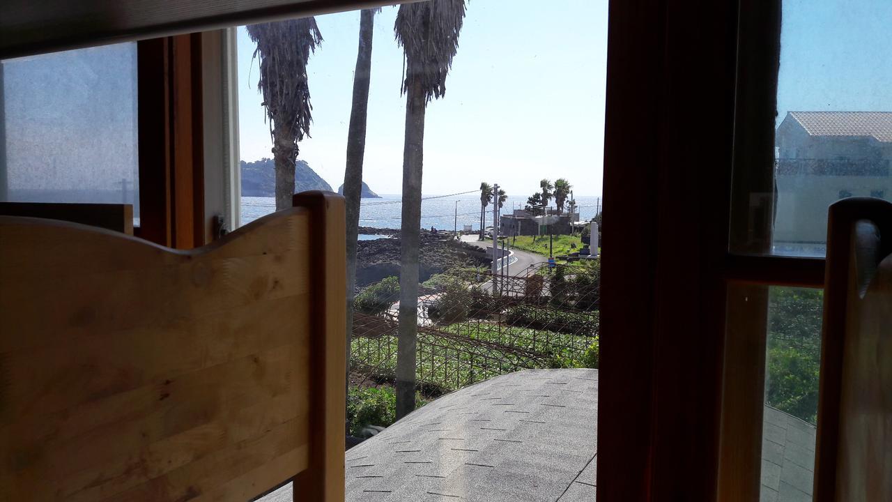 Malzza Guesthouse 서귀포 외부 사진