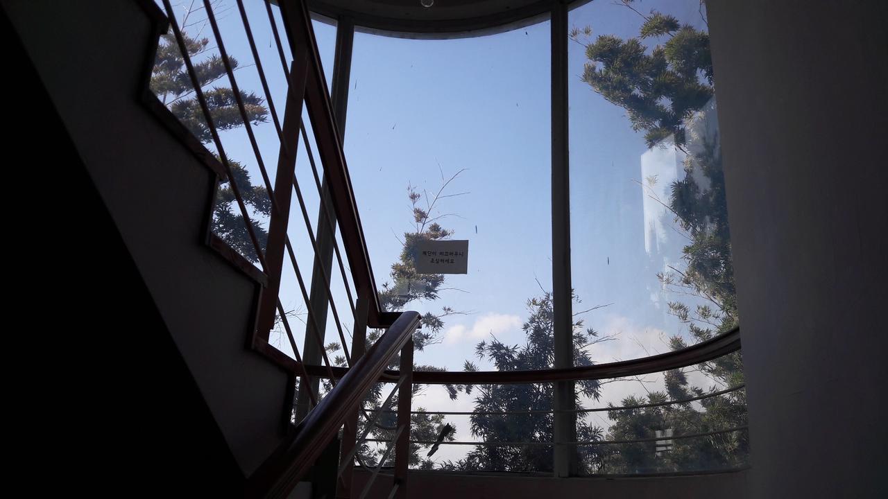 Malzza Guesthouse 서귀포 외부 사진